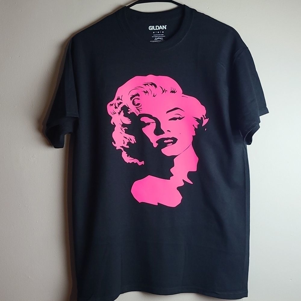 Marilyn Monroe Black & Pink Shirt
